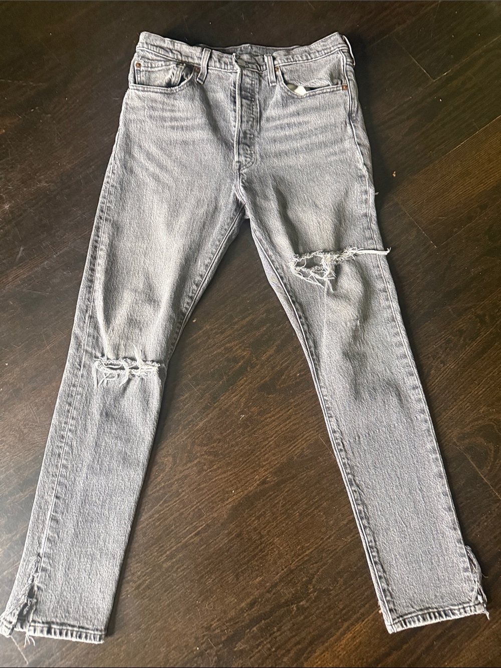 Washed black skinny leg Levi’s